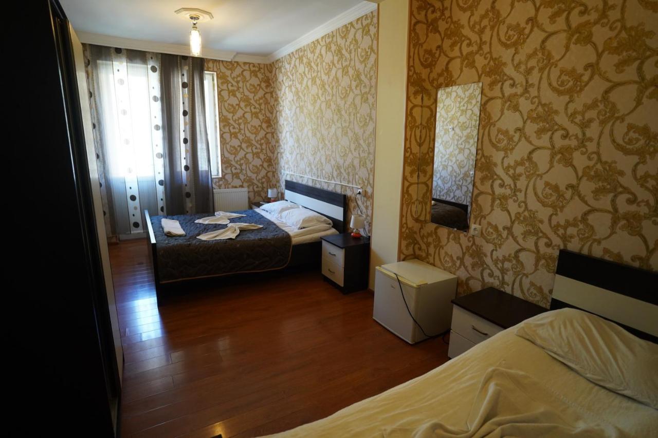 Imperator 1 Hotel Kutaisi Exteriör bild