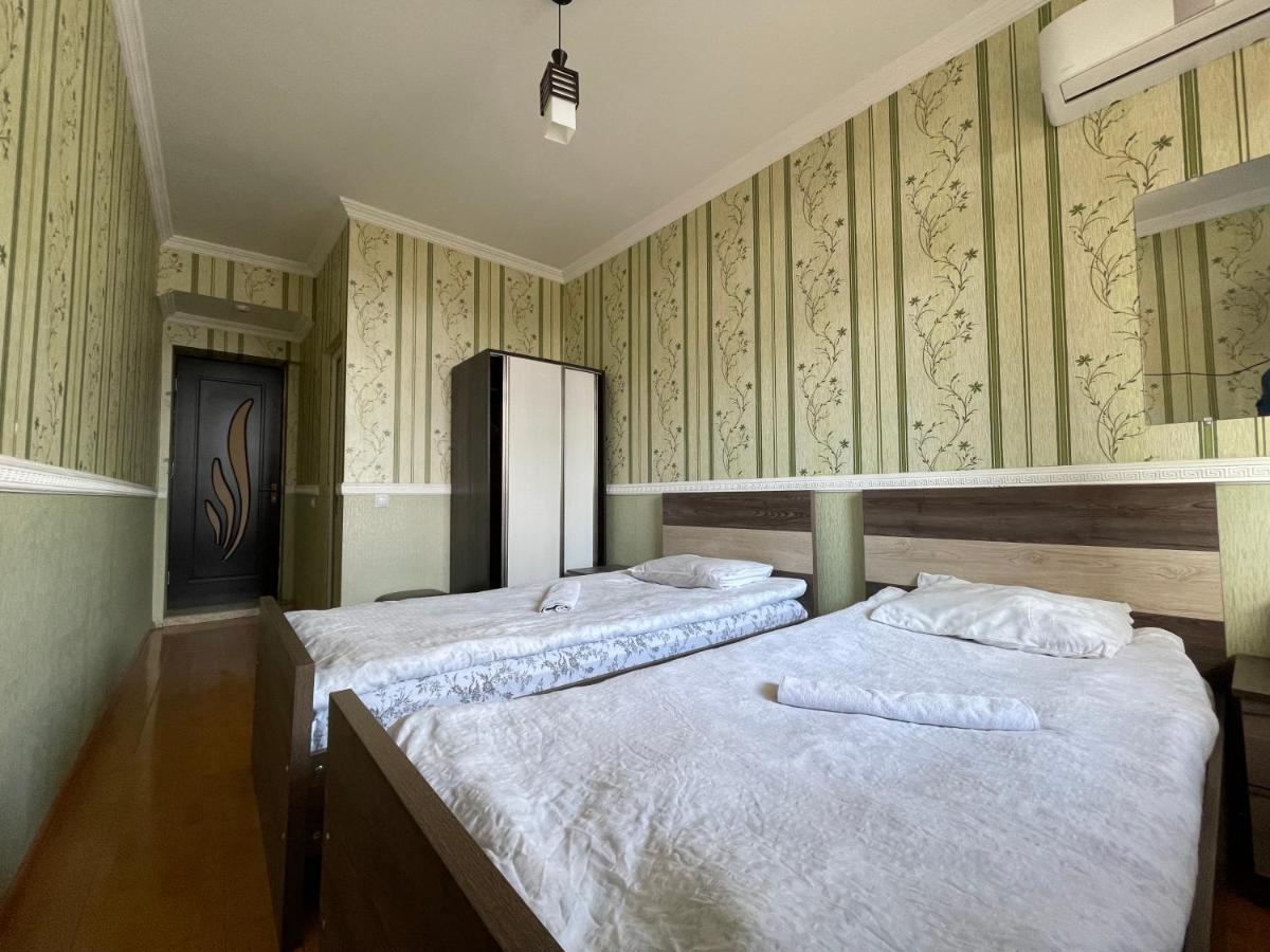 Imperator 1 Hotel Kutaisi Exteriör bild
