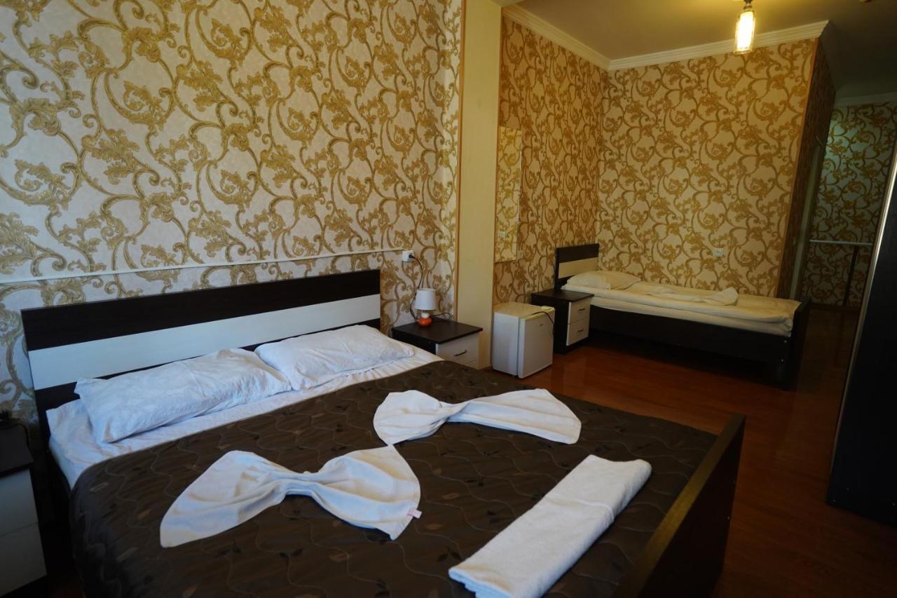 Imperator 1 Hotel Kutaisi Exteriör bild